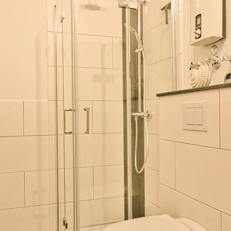 Schwertmuschel - Modern Und Strandnah *